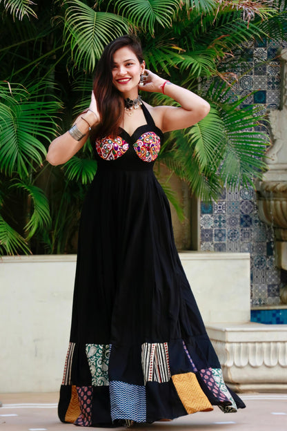 AMAYRA KUTCHI HAND WORK DRESS - StudioAnaykaa
