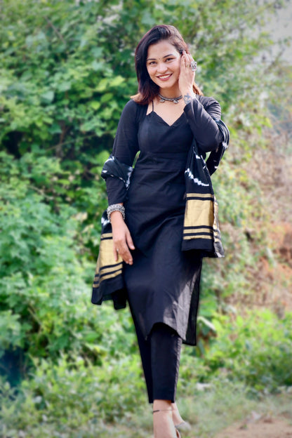 CHARVI BLACK COTTON KURTA SET - StudioAnaykaa