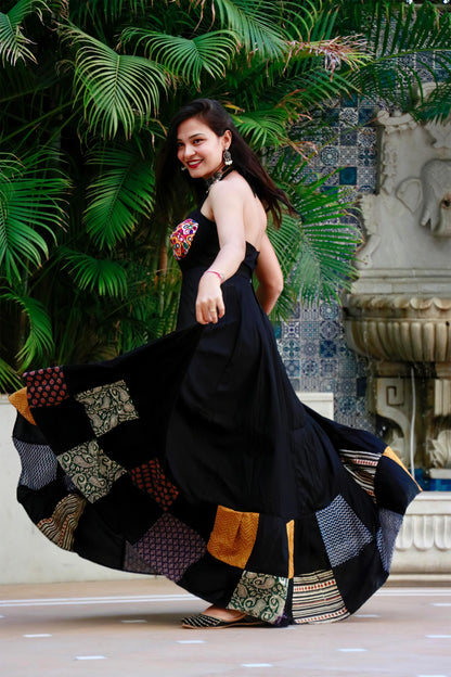 AMAYRA KUTCHI HAND WORK DRESS - StudioAnaykaa