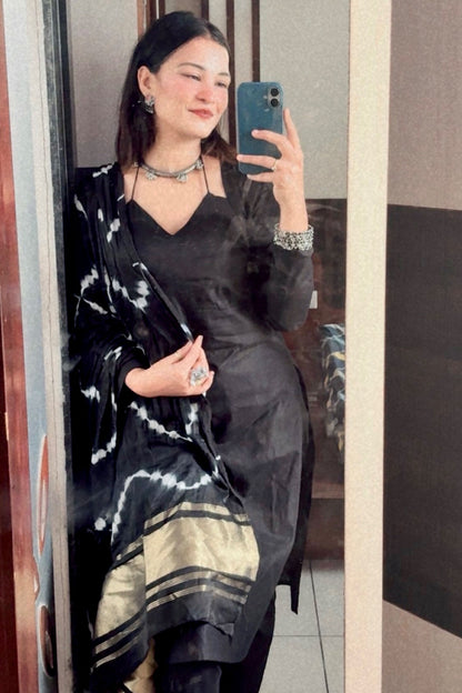 CHARVI BLACK COTTON KURTA SET - StudioAnaykaa
