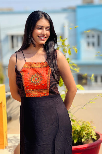 ASHEN BLACK KUTCHI HANDWORK KURTA SET - StudioAnaykaa