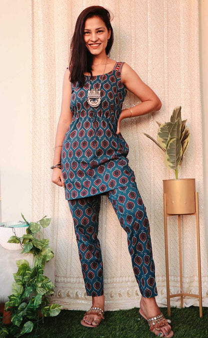 KATHA WORK BLUE MAROON COTTON CO-ORD SET - StudioAnaykaa