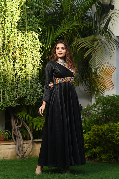 MAITHILI BLACK MASHRUSILK KUTCHI HANDWORK GOWN - StudioAnaykaa