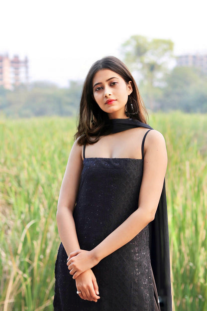 AASHNI CHIKANKARI KURTA SET - StudioAnaykaa