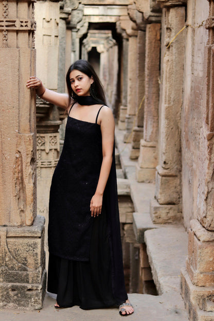 AASHNI CHIKANKARI KURTA SET - StudioAnaykaa