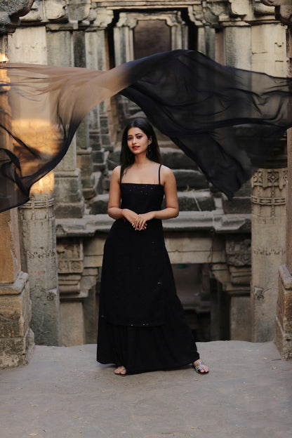 AASHNI CHIKANKARI KURTA SET - StudioAnaykaa